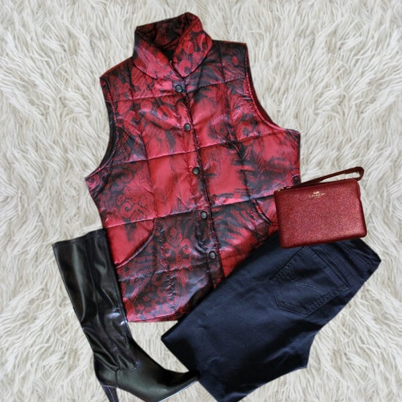 Izod Jackets & Blazers - NWOT Izod Lightweight Puffer Vest Size Medium
